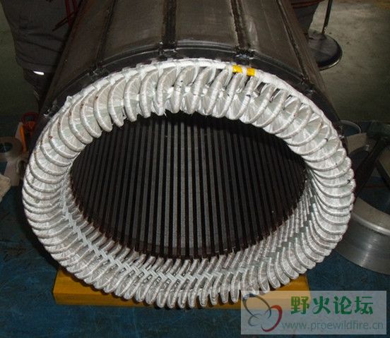 线圈嵌入定子铁心槽后