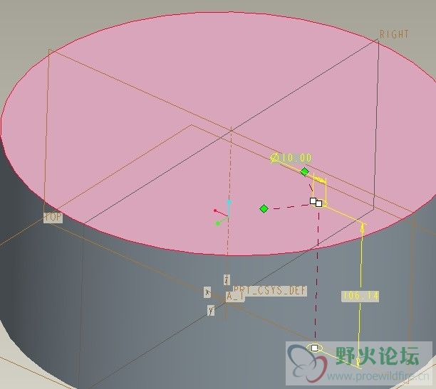 点击面后孔偏离轴变成了线性放置了而不是同轴放置.jpg